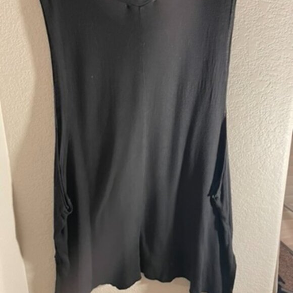 Black Don't Ask Why New York City Cut Out Tank Top - Picture 3 of 5